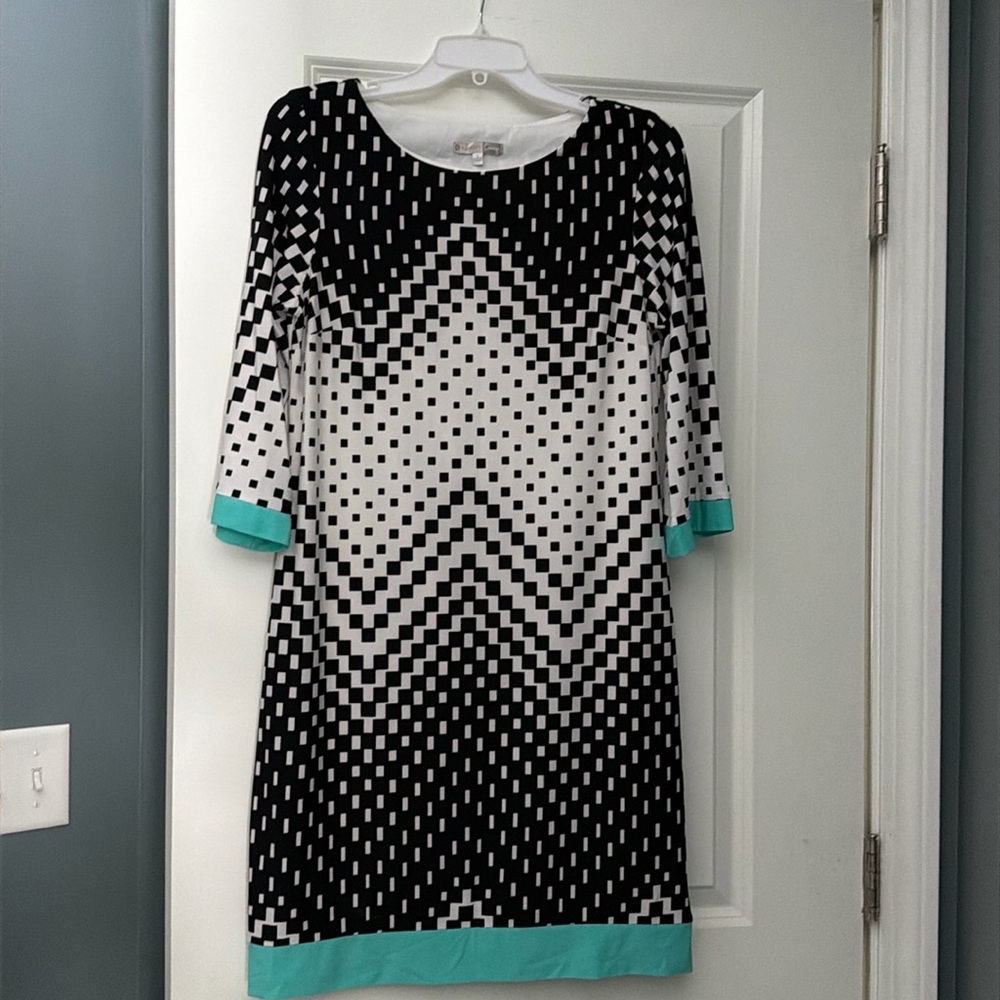 3/4 sleeve knee length dress